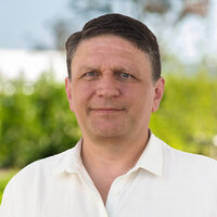 Portrait von Peter Hutter, Leiter Logistik, Lager & Facility Management bei CODICO.