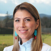 Veronika Klimaschewski is head of Human Resources.